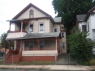 63 Oak St, Springfield, MA 01151