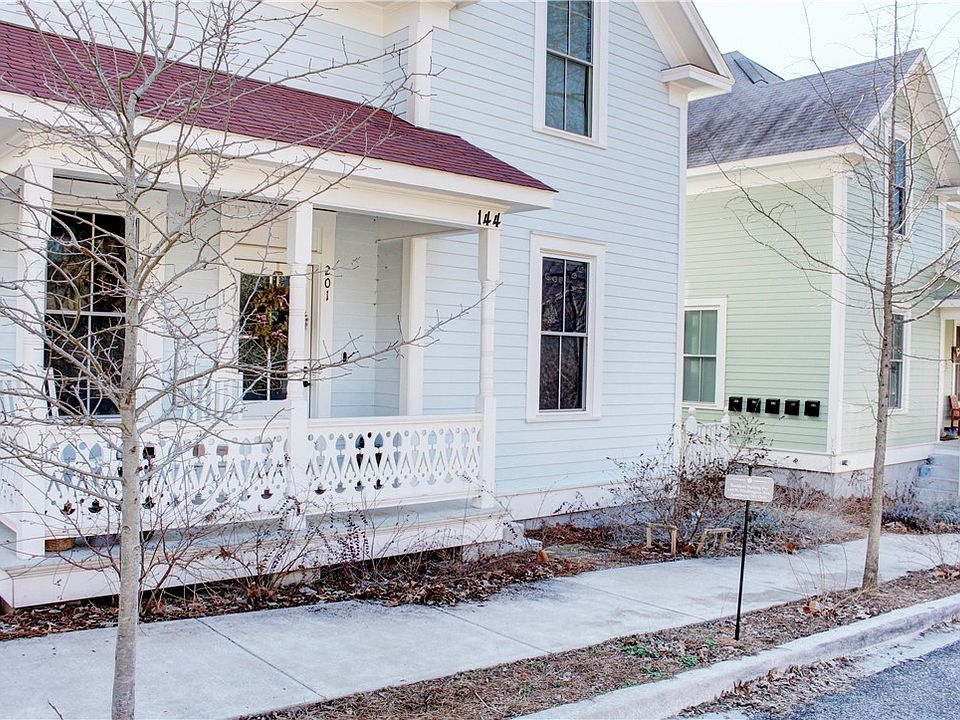 144 N Washington Ave Fayetteville AR Zillow