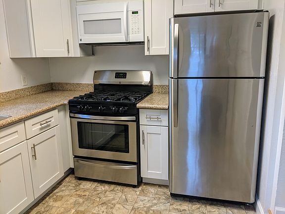 5th image of 16403 Kennedy Rd