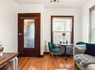 1135 Williamson St APT 1, Madison, WI 53703