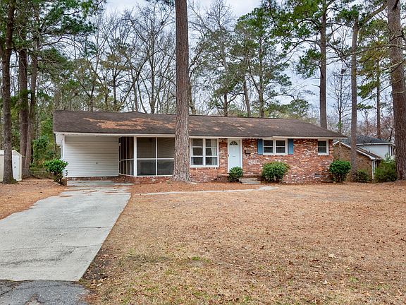 3rd image of 112 Dogwood Cir