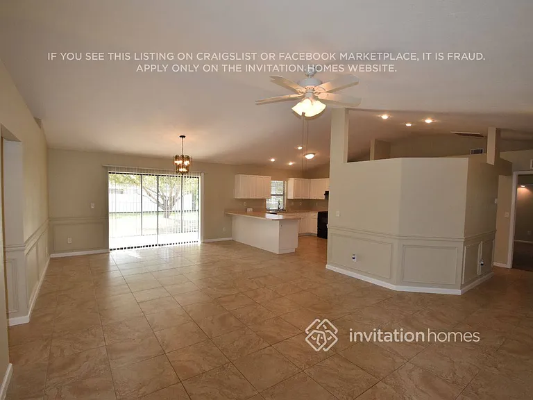 214 SE 5th Pl — Photo 2
