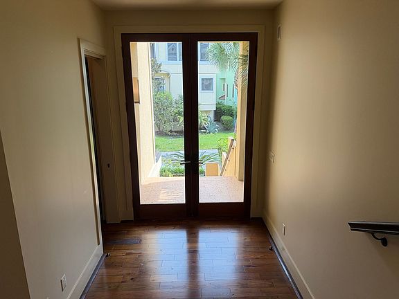 3rd image of 54 Bermuda Pointe Cir