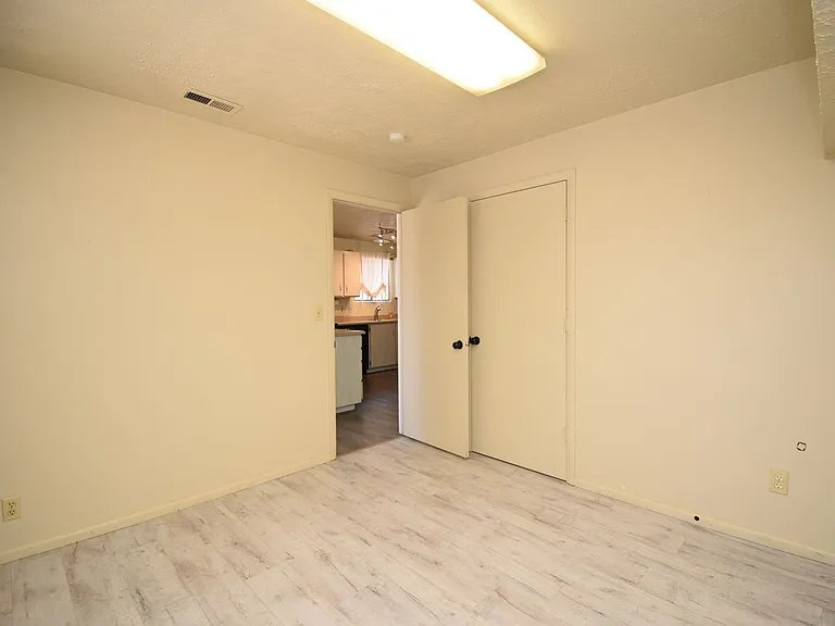 1885 E Jeremy Ct — Photo 21