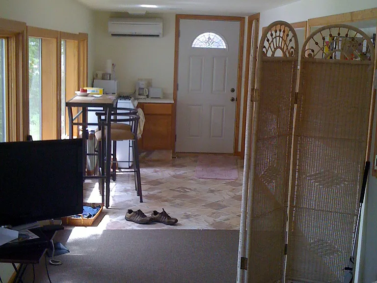 675 Crystal Lake Rd E — Photo 6