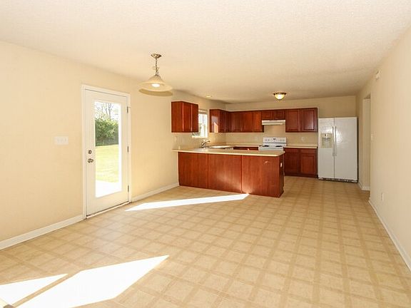 5th image of 9435 Treyburn Lakes Dr