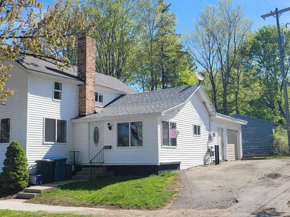 403 S Emily St, Ludington, MI 49431