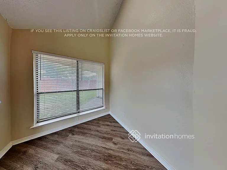2113 Stein Way — Photo 8