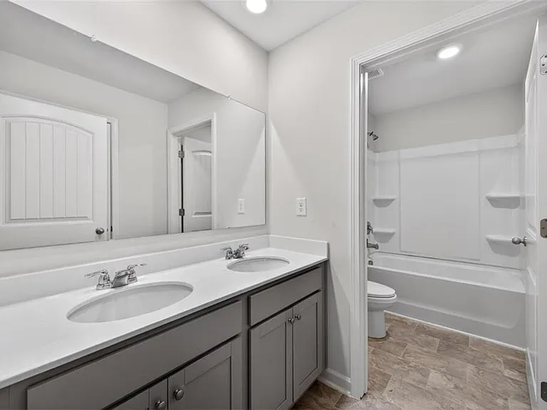 7566 Jennadee Dr — Photo 25