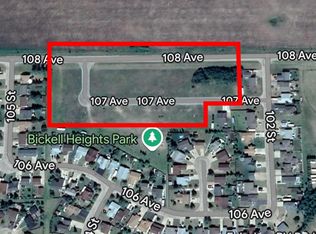 10401 107th St, Mackenzie County, AB T0H2H0