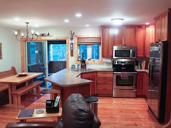 5th image of 7636 Hiawatha Lake Rd