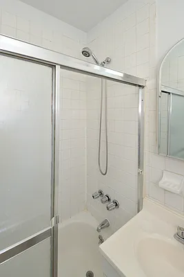 Rented by Furnished Habitat | media 33