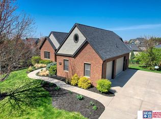 9510 Koi Rock Dr, Lincoln, NE 68526