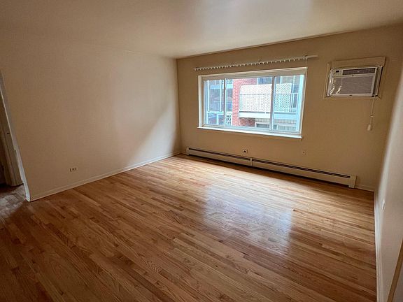 3rd image of 1813 S Harlem Ave #3