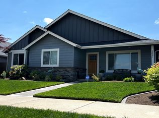 2841 SW Elmer Nelson Ln, Grants Pass, OR 97527