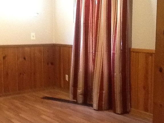 Lovely optional room ideal for third bedroom, office, study , play room
