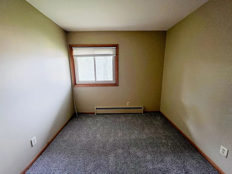 7700 Bloomington Ave South — Photo 27