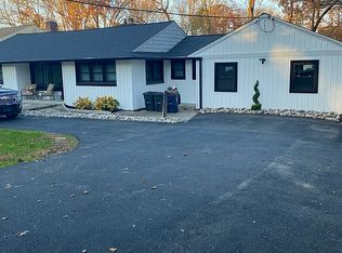 1614 Garnet Mine Rd, Garnet Valley, PA 19060