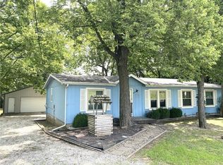 62 Redwood Ln, Linn Valley, KS 66040