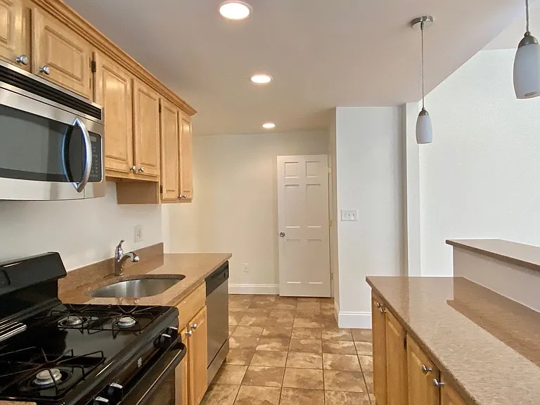 1322 Commonwealth Ave #3D — Photo 21