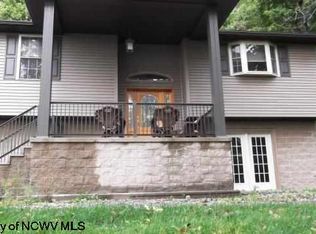 426 Bowers Ln, Morgantown, WV 26508