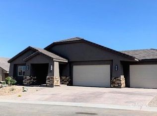 582 Gypsum Ln, Mesquite, NV 89027