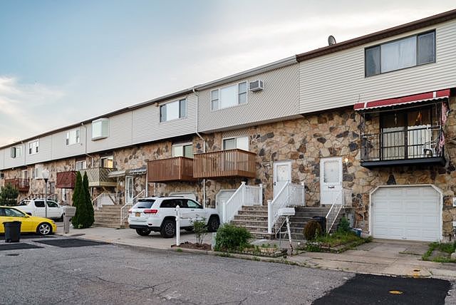 1st image of 91 Cedar Grove Ct