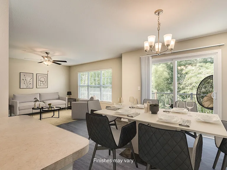 Killian Lakes Apartments and Townhomes — Photo 10