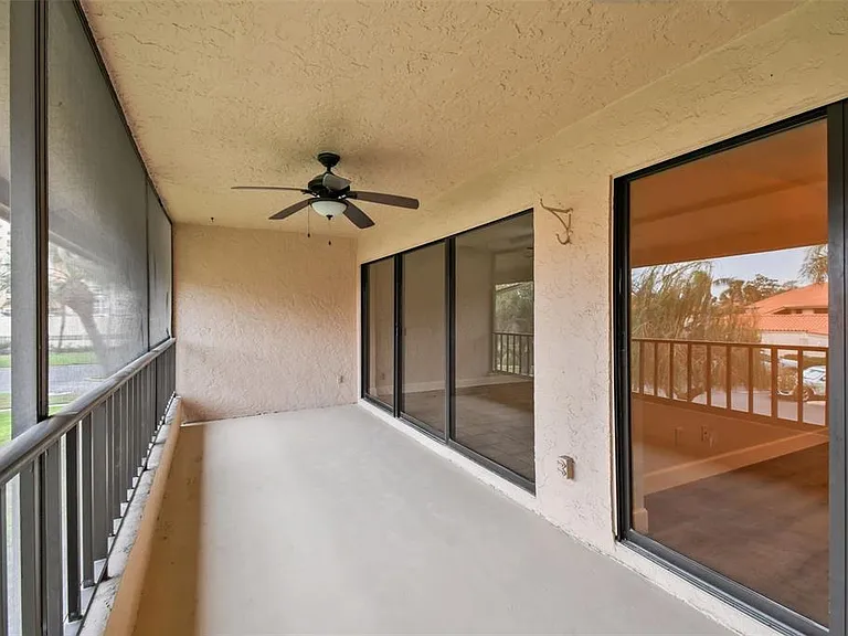 4800 Brittany Dr S #102 — Photo 49