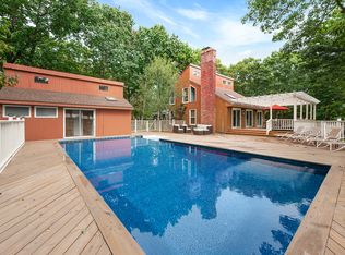 66 Isle Of Wight Rd, East Hampton, NY 11937