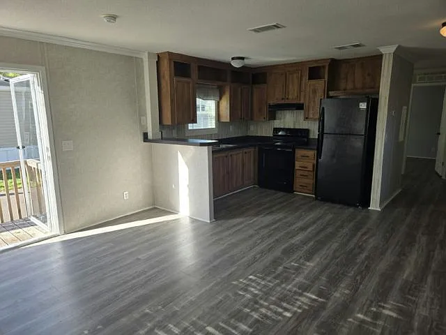 Building Photo - 12344 Seminole Blvd #33