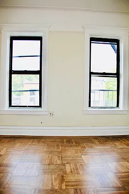 Rented by Real Street Inc | media 2