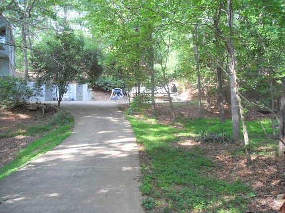 2nd image of 723 Cedar Creek Way