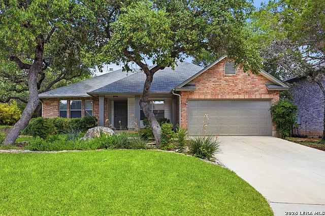 2254 Indian Meadows Dr — Photo 1