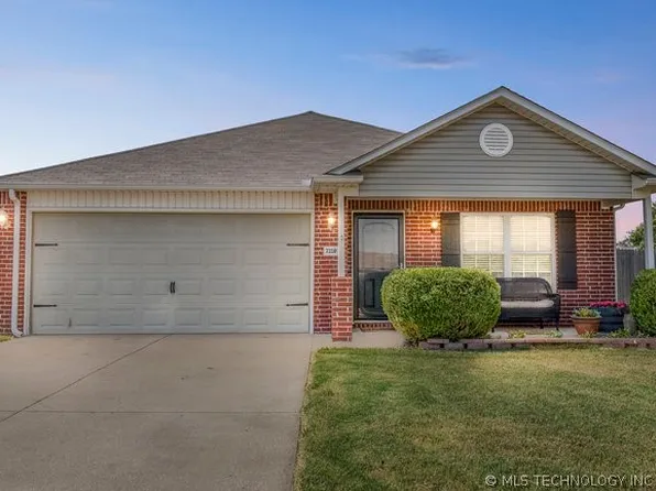 7210 S Fir Pl, Broken Arrow, OK 74011