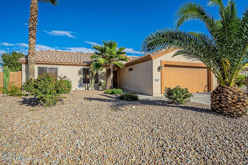 1105 N Cota Ln