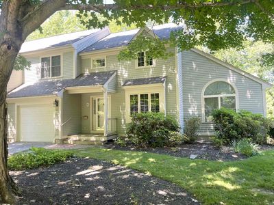 63 Peninsula Drive, Stratham, NH, 03885