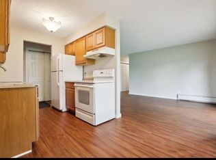 935 11th Ave S APT 3, Hopkins, MN 55343