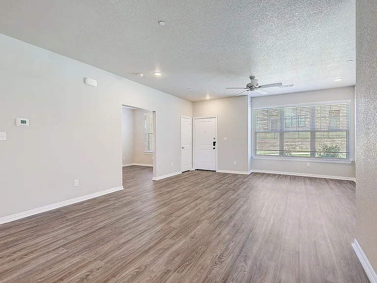 Willow Crossing Townhomes — Photo 17