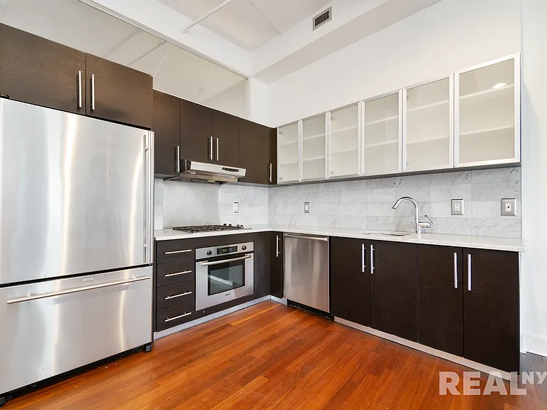99 Gold St #4K — Photo 3