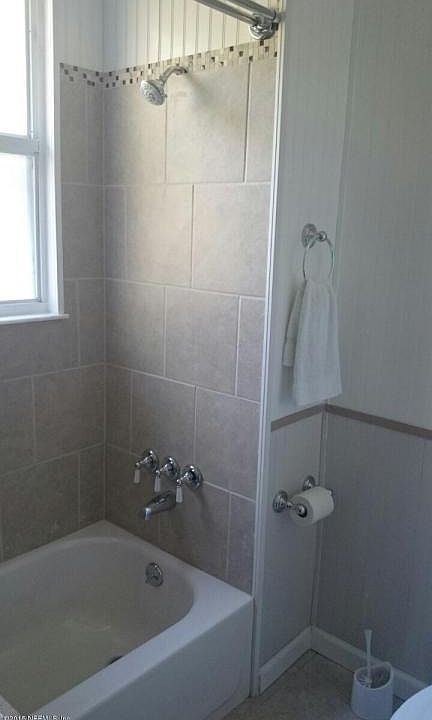 1st image of 104 Halsey St