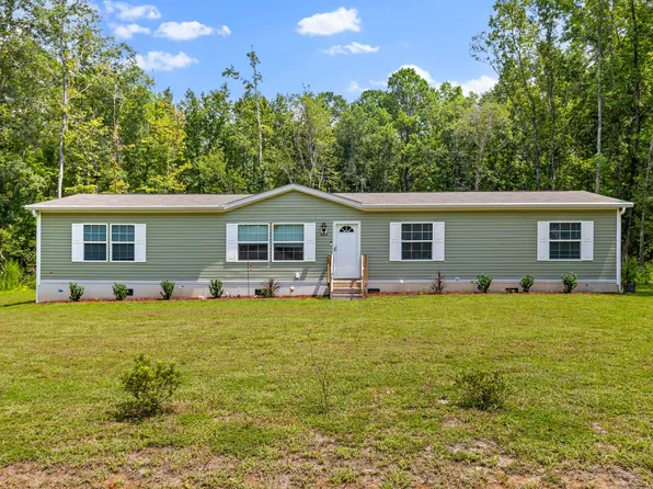 611 Finlay Ln, Cottageville, SC 29435