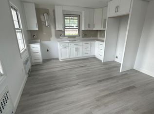 51 Locust St #2, Manhasset, NY 11030