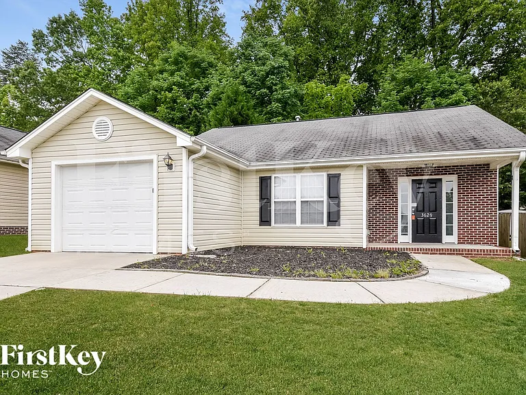 3629 Sherbourne Ln — Photo 2