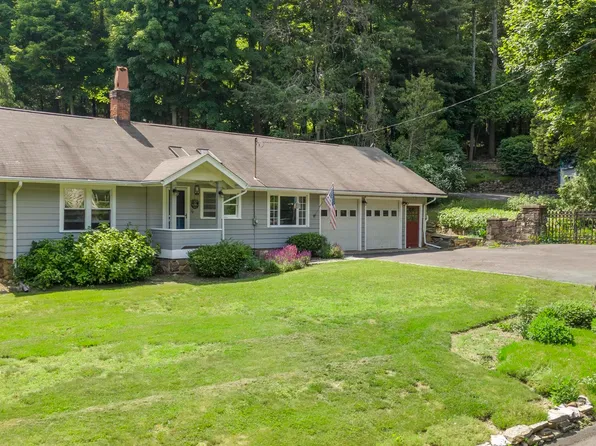 4 Trailsend Drive, Canton, CT 06019