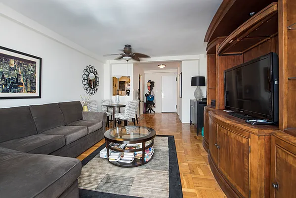 Rented by AIB Management Corp | media 8