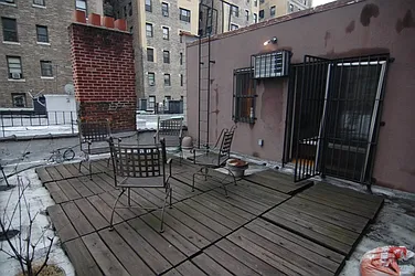 Rented by Apartments by Us