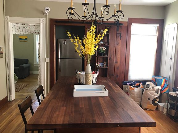 2nd image of 128 Nash St #1