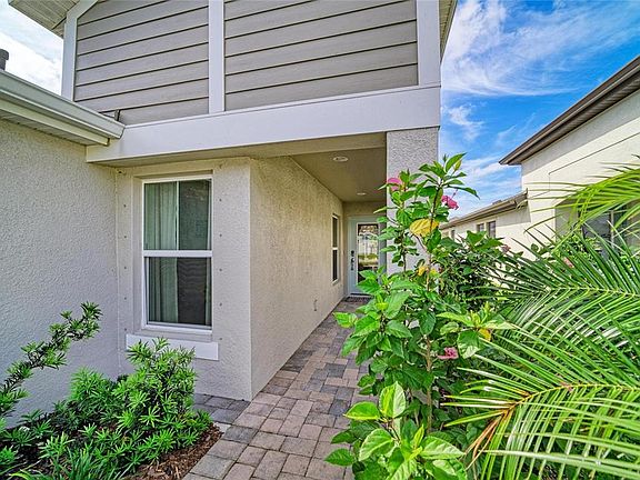 5th image of 12419 Oak Hill Way