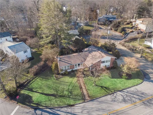 238 Broadfield Road, New Rochelle, NY 10804